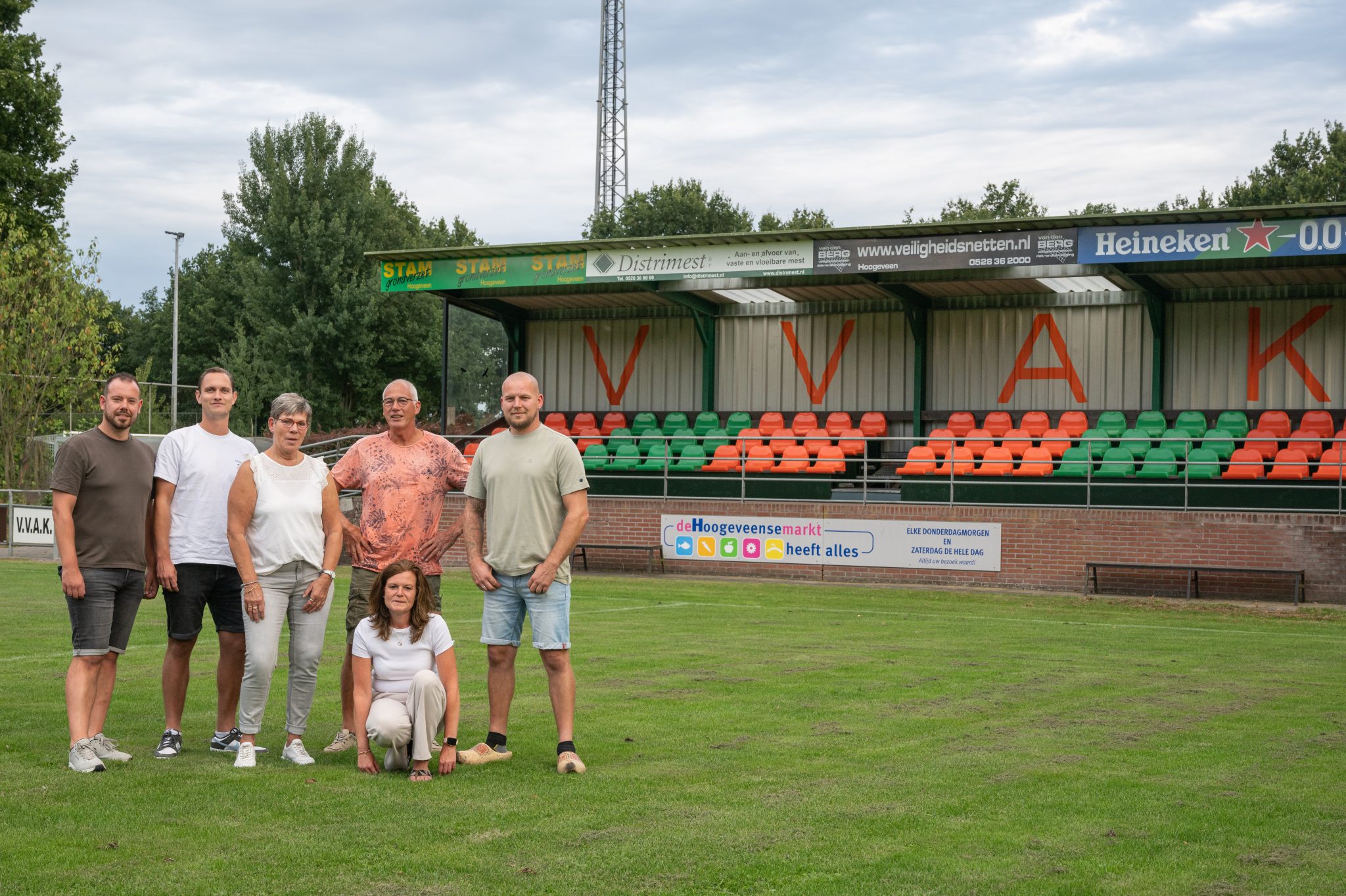 Bestuur supportersvereniging v.l.n.r.: Marco Jan Dekker, Grietje Zwiep, Ab Groen, Jimmy Zwiep, Gerard Zwiers en Geert van Boven. 